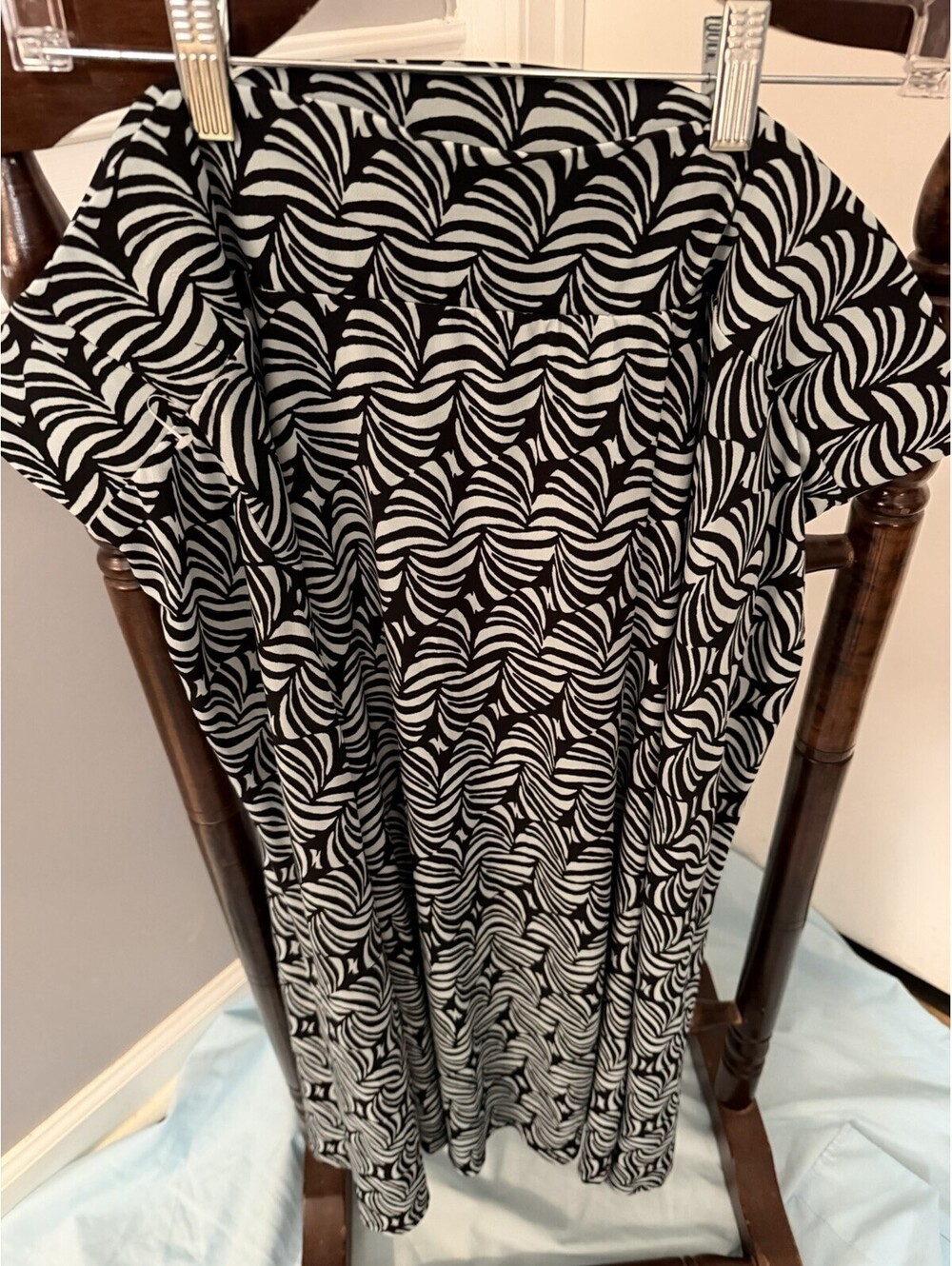 Worthington A-Line Skirt Size 3X Black & Gray Striped T-Length